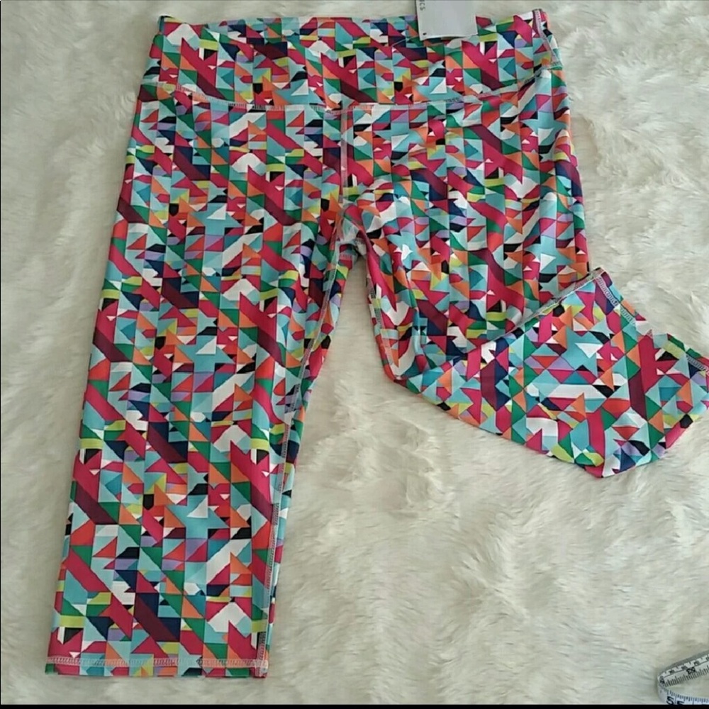 Fabletics NWT Salar Capri Leggings X-Large
